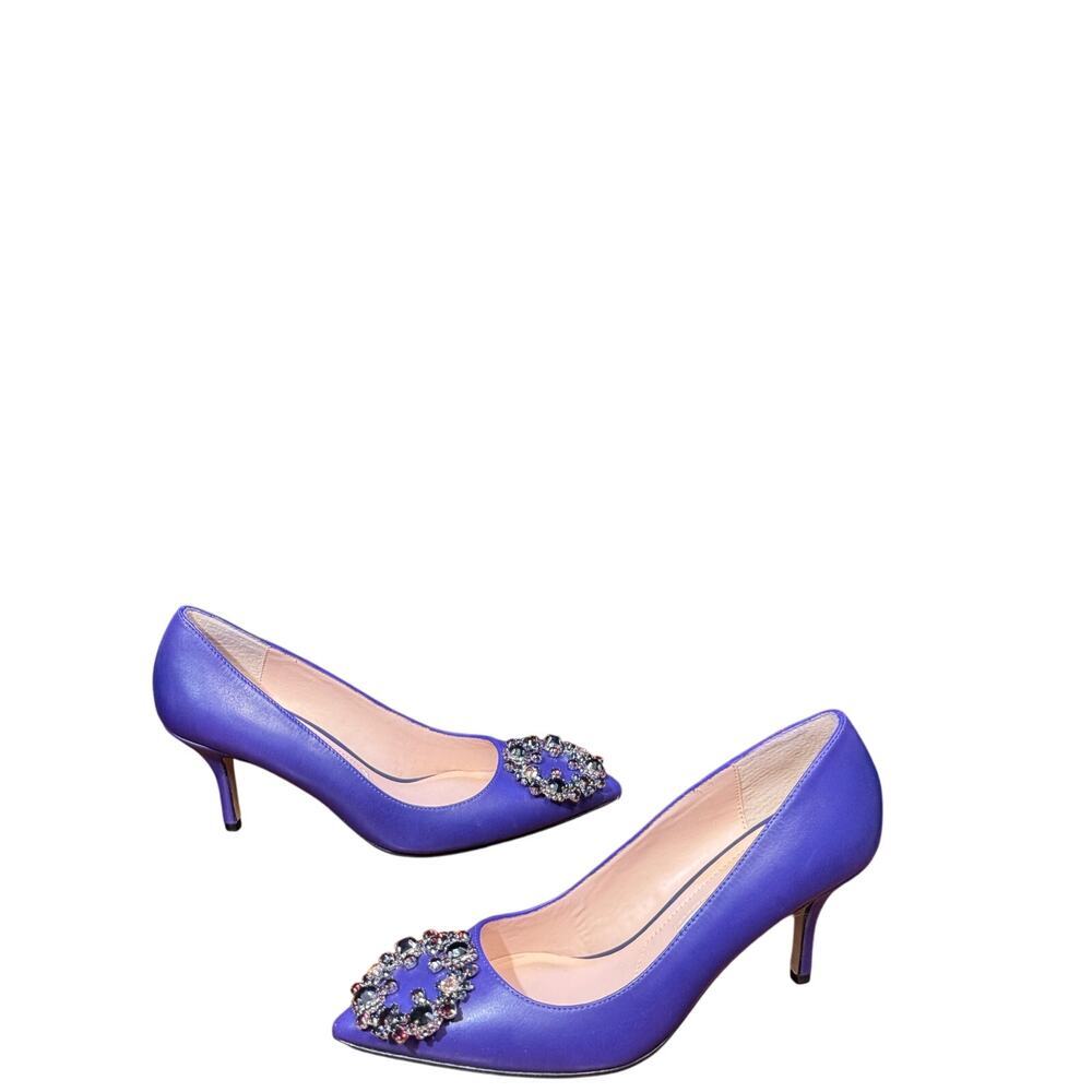 Charles David pumps with crystal centerpiece size 6.5 great condtion - Picture 2 of 7